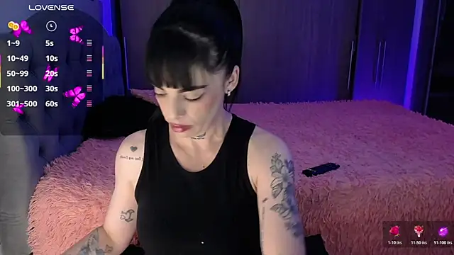 violett honney online show from January 18, 11:34 pm