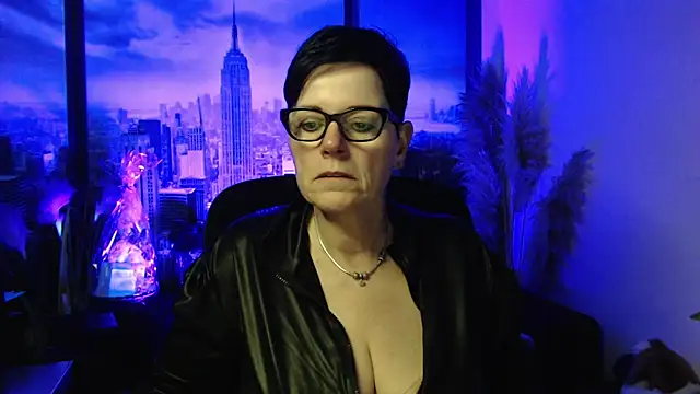 ninarandmann online show from April 2, 4:26 pm