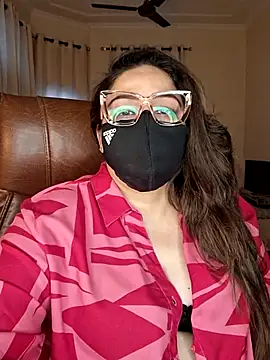 SEXY-Sardarni online show from April 7, 8:05 am