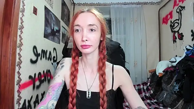 Snapshot of Roxy_Silver chatting on October 11, 9:39 pm Roxy Silver online show from October 11, 9:39 pm