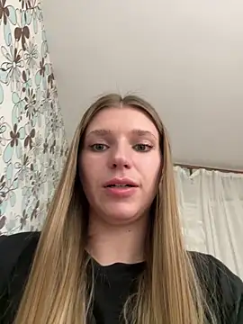 adel secret online show from March 15, 10:12 pm