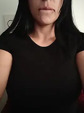 tiffani  love online show from June 7, 5:42 pm