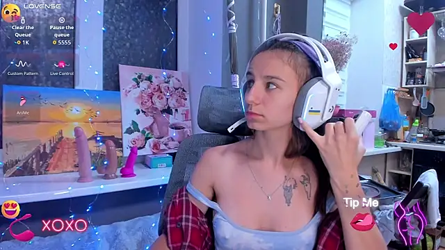  Nika Kik online show from October 20, 4:10 pm