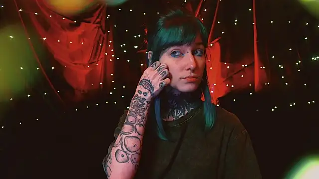 Littlespacemouse online show from November 2, 3:59 pm