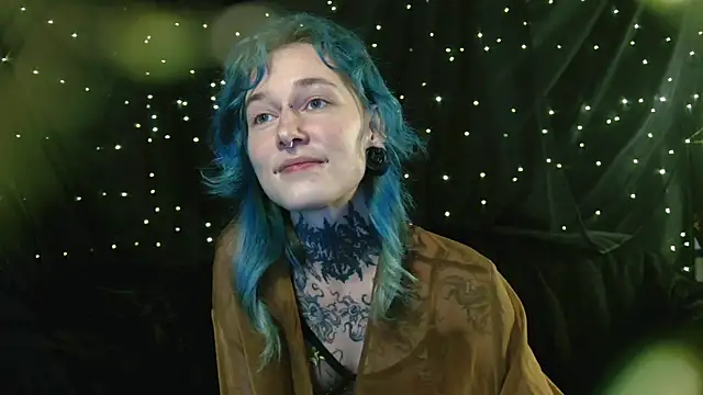 Littlespacemouse online show from November 18, 5:47 pm