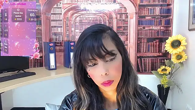 Snapshot of Catalella_Ar chatting on October 11, 3:55 am Catalella Ar online show from October 11, 3:55 am