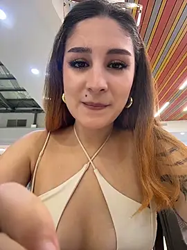 Mon Cherry online show from April 5, 1:48 am