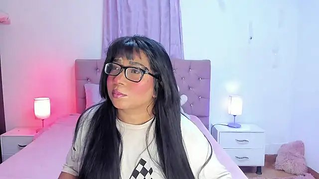 Latinabombsheell online show from November 19, 7:03 pm