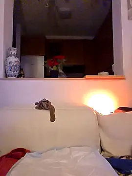 kikkastar online show from December 4, 9:59 pm