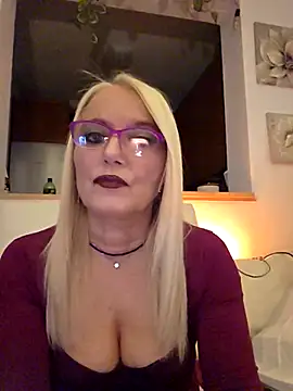 kikkastar online show from November 30, 8:57 pm