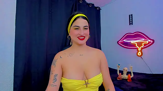 sunshine uwu22 online show from June 25, 6:42 pm