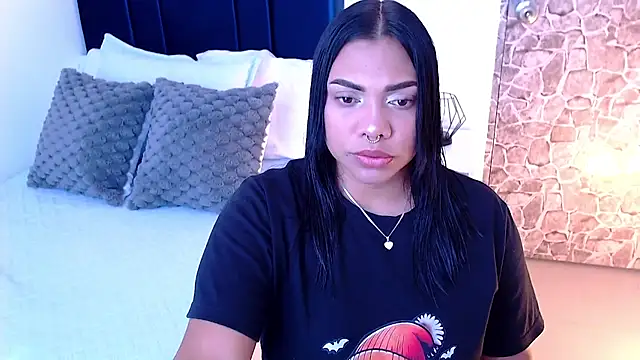 Snapshot of angela_santana_ chatting on October 7, 6:45 pm angela santana online show from October 7, 6:45 pm