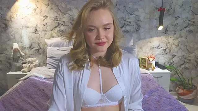 Aurora Golden1 online show from March 22, 2:06 am