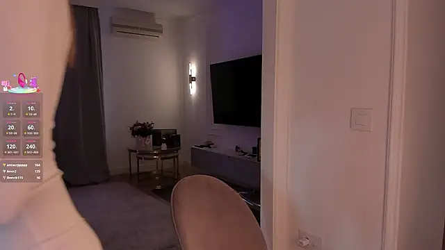 seilyfox online show from March 6, 3:40 pm