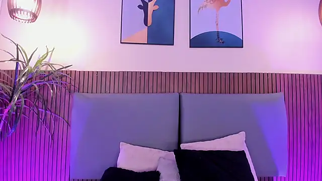 NicolleeEvanss online show from January 12, 12:10 pm