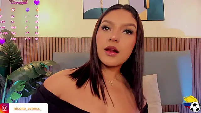 NicolleeEvanss online show from July 21, 11:00 am