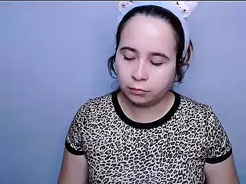 Snapshot of SubLayla01 chatting on October 14, 5:37 pm SubLayla01 online show from October 14, 5:37 pm