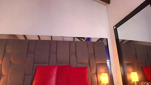 SELENA BIGBOOBS online show from June 27, 3:29 pm