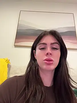 aus queen online show from July 10, 9:37 pm