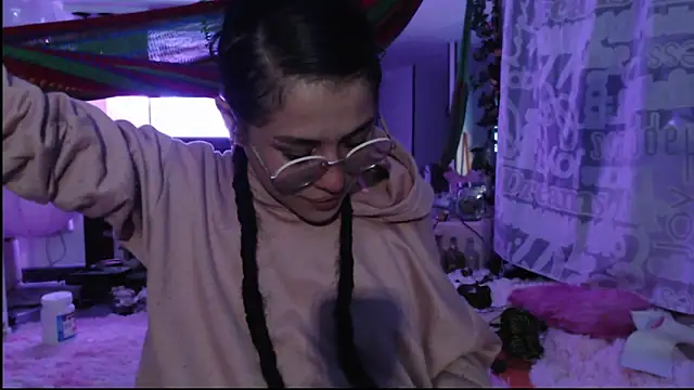 Hellen dumont online show from March 21, 1:32 am