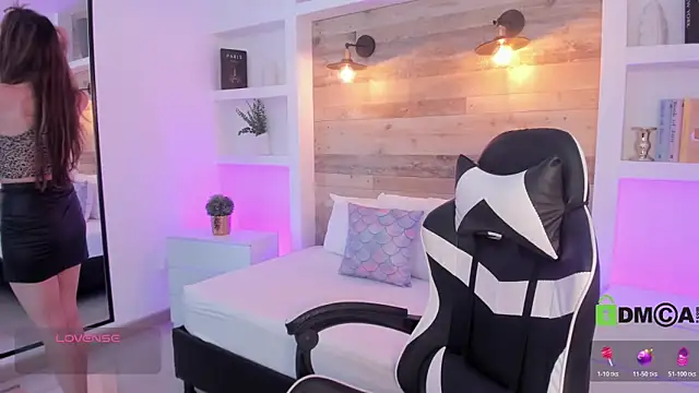 candy summer28 online show from February 11, 7:26 pm