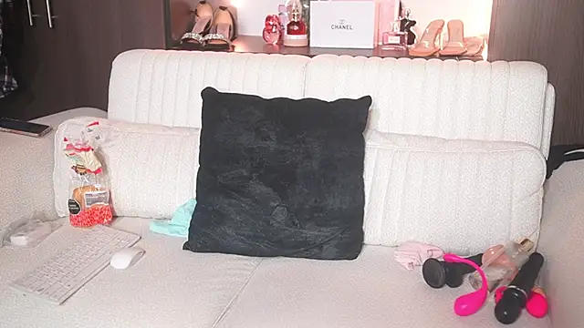 katlyn martins online show from March 25, 8:12 pm