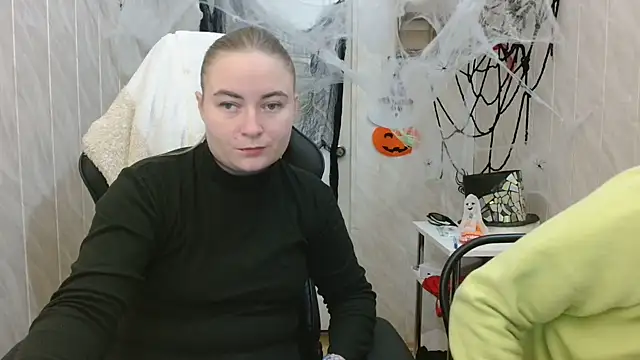 ElenaMaeer online show from November 1, 9:13 am