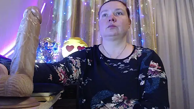 amorelara online show from May 30, 8:12 am