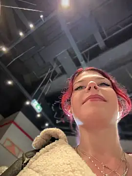 RiriRoseey online show from November 20, 9:21 am