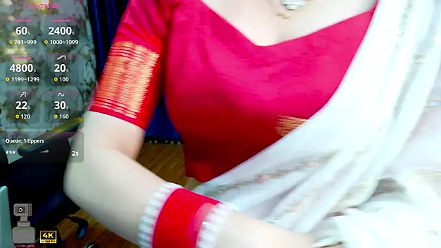 sassysonia online show from July 28, 2:13 pm