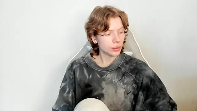 StellaDavis online show from February 28, 8:14 am