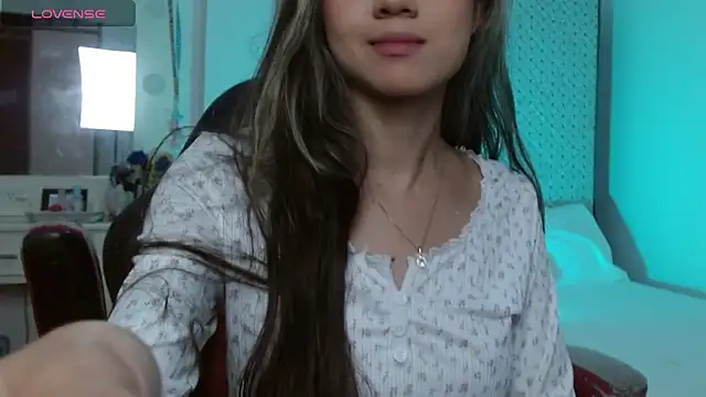 hantonella  online show from July 3, 2:34 pm