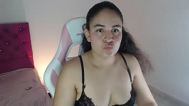 diana fitass online show from April 1, 1:17 am