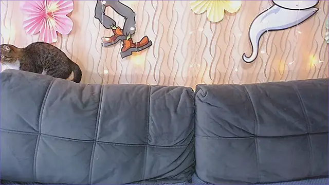 Snapshot of Find_My_Grace chatting on October 16, 3:31 am Find My Grace online show from October 16, 3:31 am
