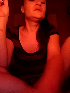Snapshot of kristinakristi chatting on October 8, 9:52 pm kristinakristi online show from October 8, 9:52 pm