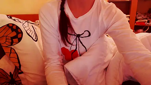 LovelyAndraGirl online show from July 26, 2:36 pm