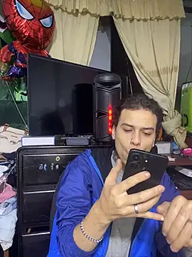 chamitopolla21 online show from July 30, 5:41 am