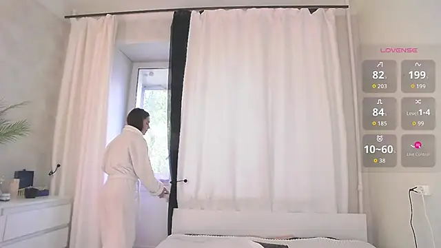 -MARIDRAGON- online show from September 16, 7:05 am