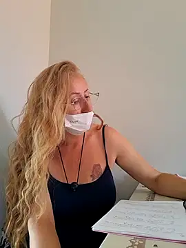 MILEIDE980 online show from October 24, 5:09 pm