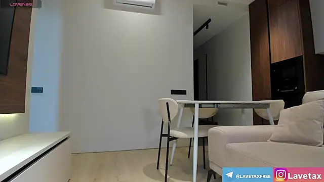 lavetax1 online show from January 17, 8:00 am