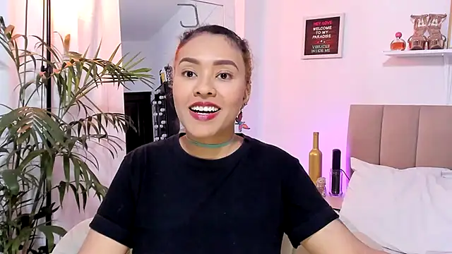 Zoe Gruber online show from November 20, 10:11 pm