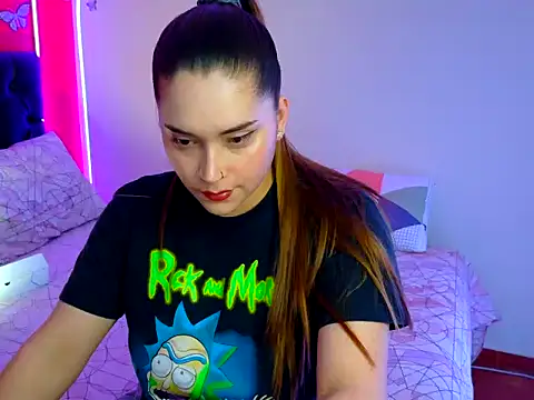 sweetfancyxoxxo online show from December 18, 11:53 pm