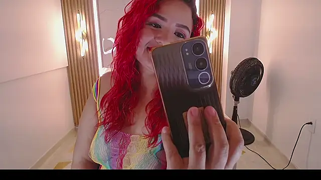 Mariana Rojas online show from March 25, 7:00 am