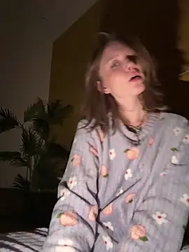 lessysweety online show from January 19, 3:46 am