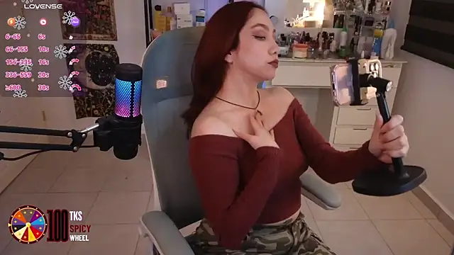 LilyVelvett online show from January 16, 3:35 am