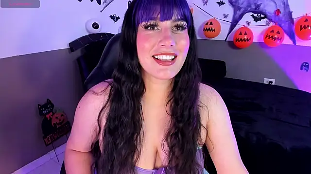 Snapshot of Missmonserrat chatting on October 18, 4:04 am Missmonserrat online show from October 18, 4:04 am