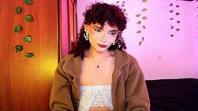 lucianromero online show from November 22, 8:17 am