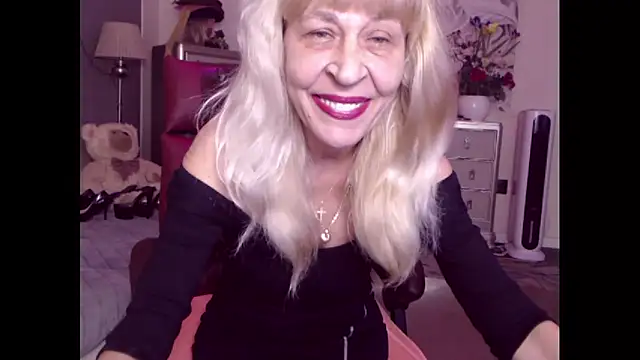 HornyMilf 555 online show from October 16, 1:25 pm