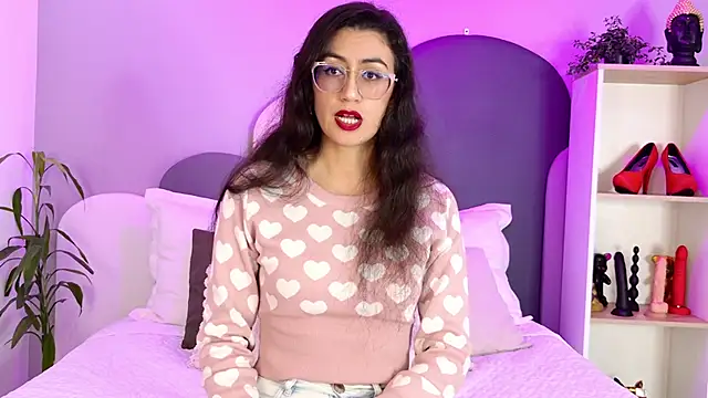 SophieGomez22 online show from May 22, 11:52 am