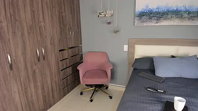 rebeca cortez  online show from September 14, 9:12 pm